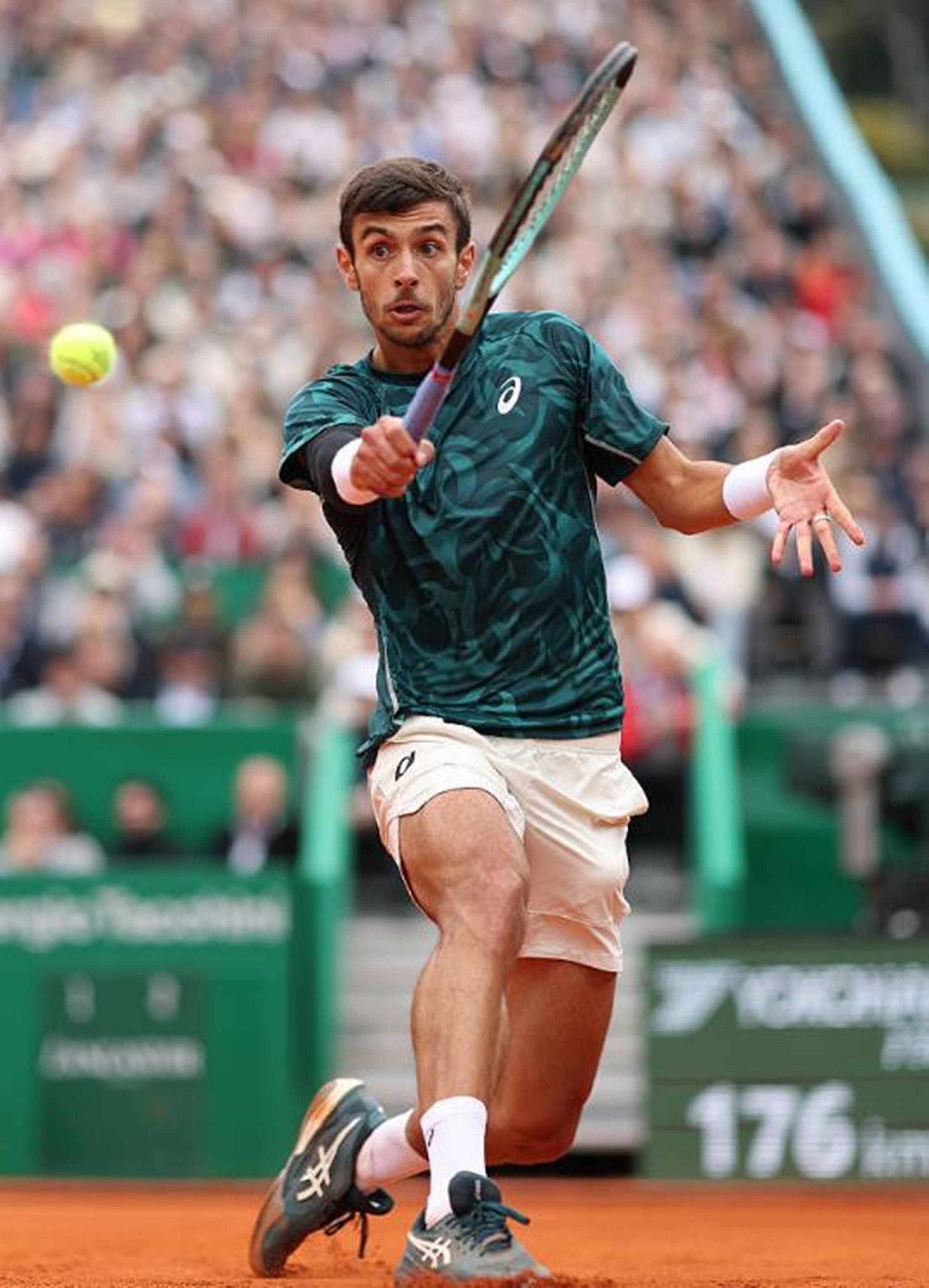 中超-泰山VS蓉城：王大雷成泰山后防隐患，韦世豪能给旧主造麻烦.