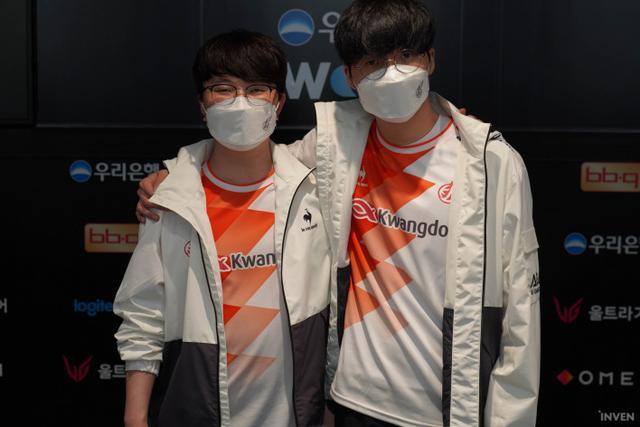 是由后场向 是由后场向